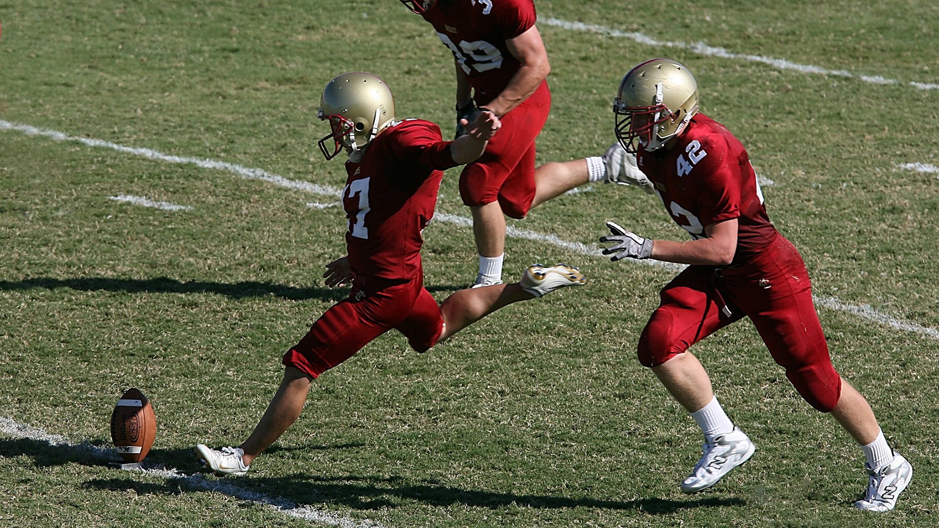 爱游戏-车企布局：F1与未来智能汽车的联系，能造f1的车企